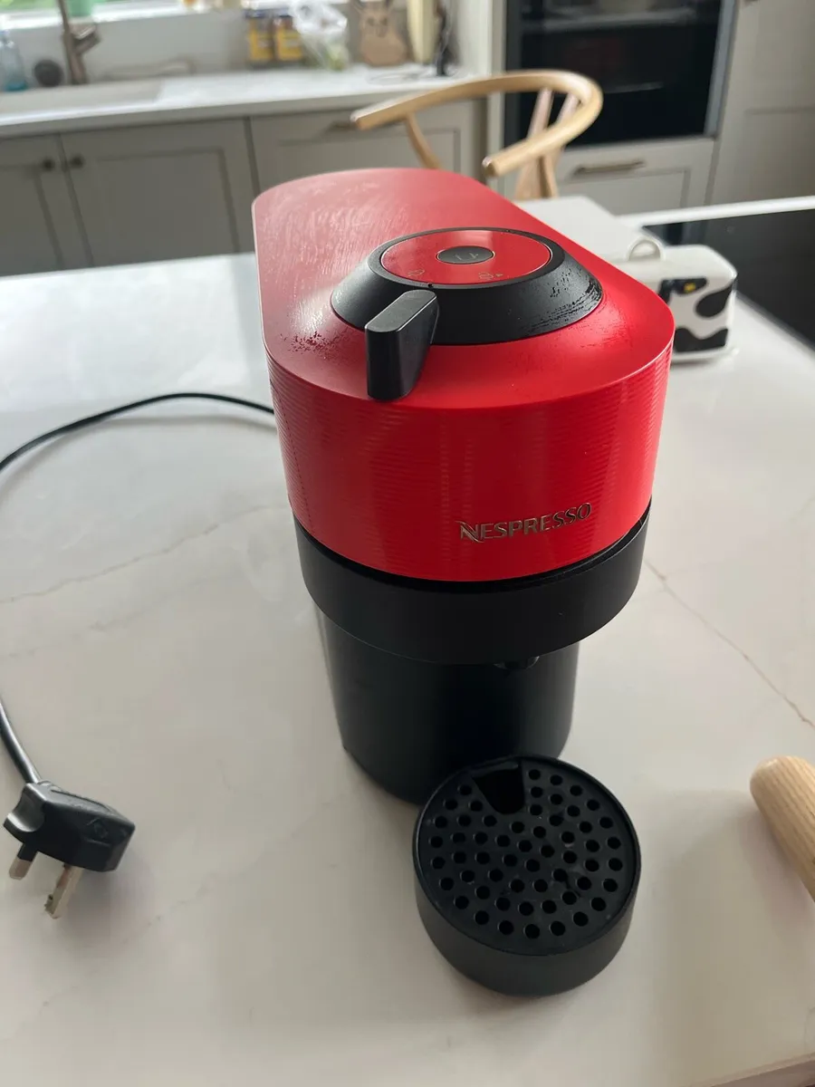 NESPRESSO COFFEE MACHINE - Image 2