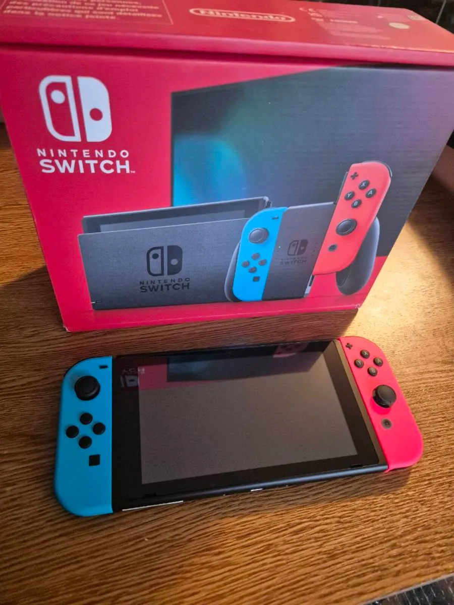 Nintendo switch V2 NEW - Image 1