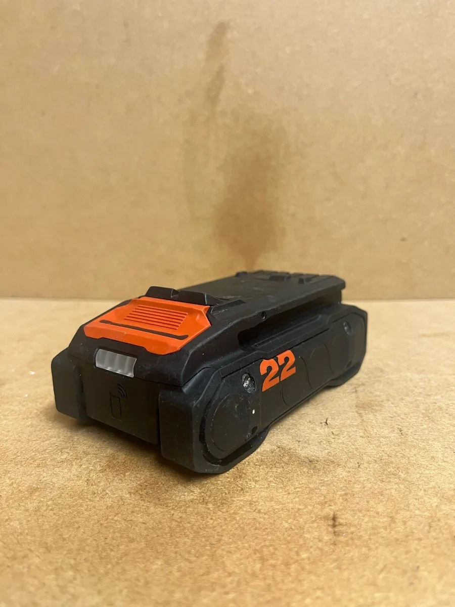 Hilti 22v battery charger - Image 1