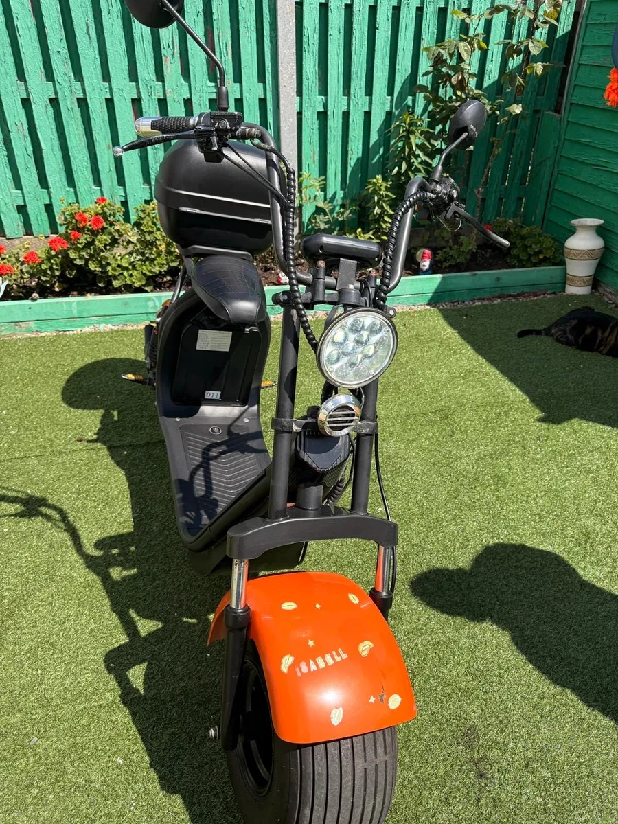 Electric scooter - Image 3