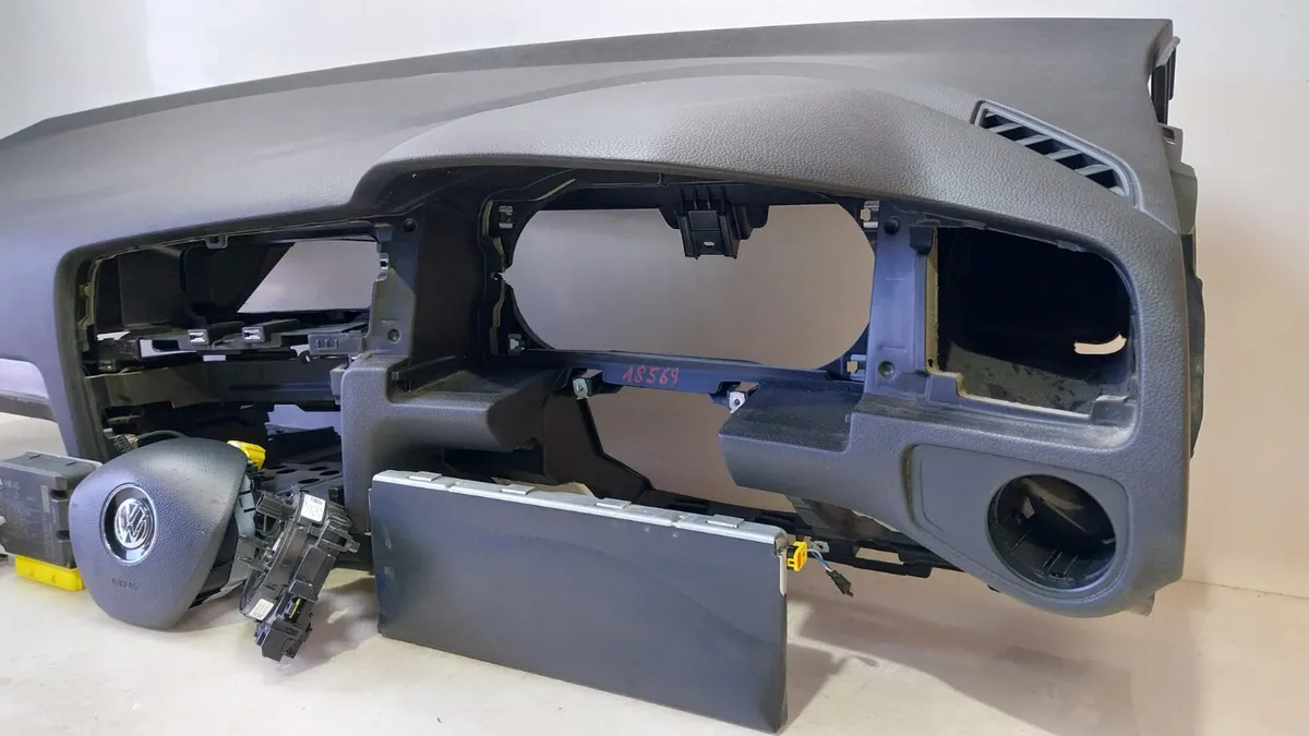 2018 Volkswagen Golf Air Bag Set - Image 4