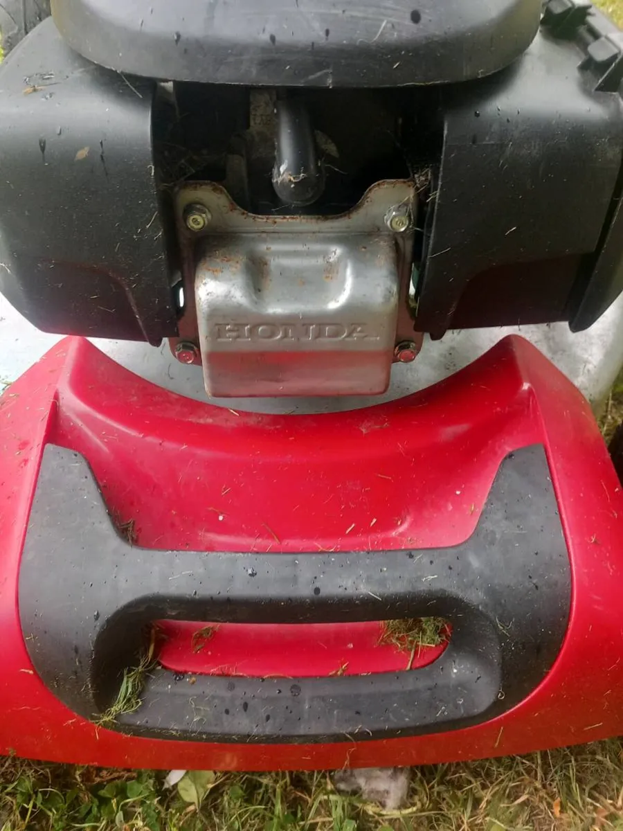 Honda lawnmower - Image 4