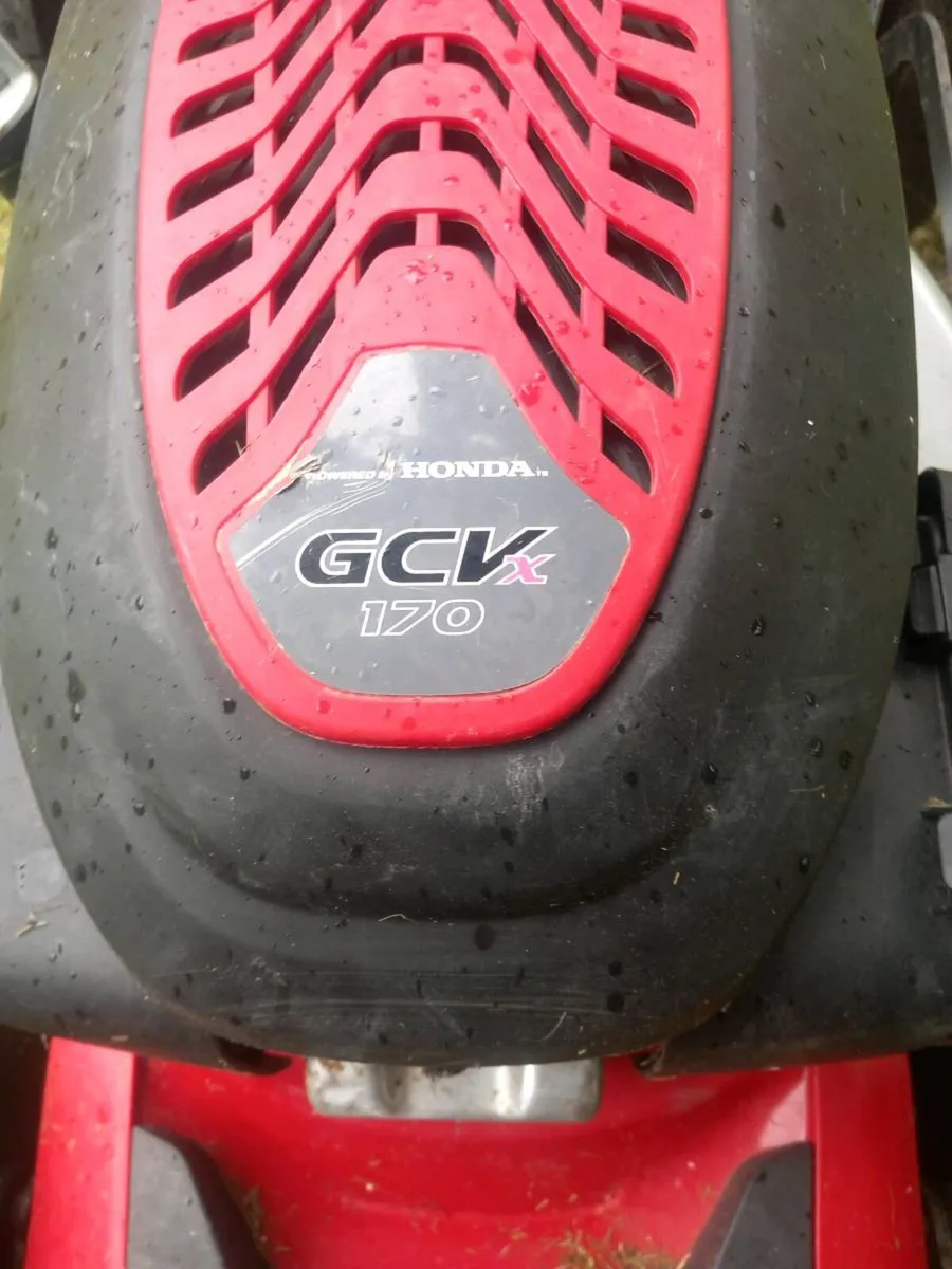 Honda lawnmower - Image 1