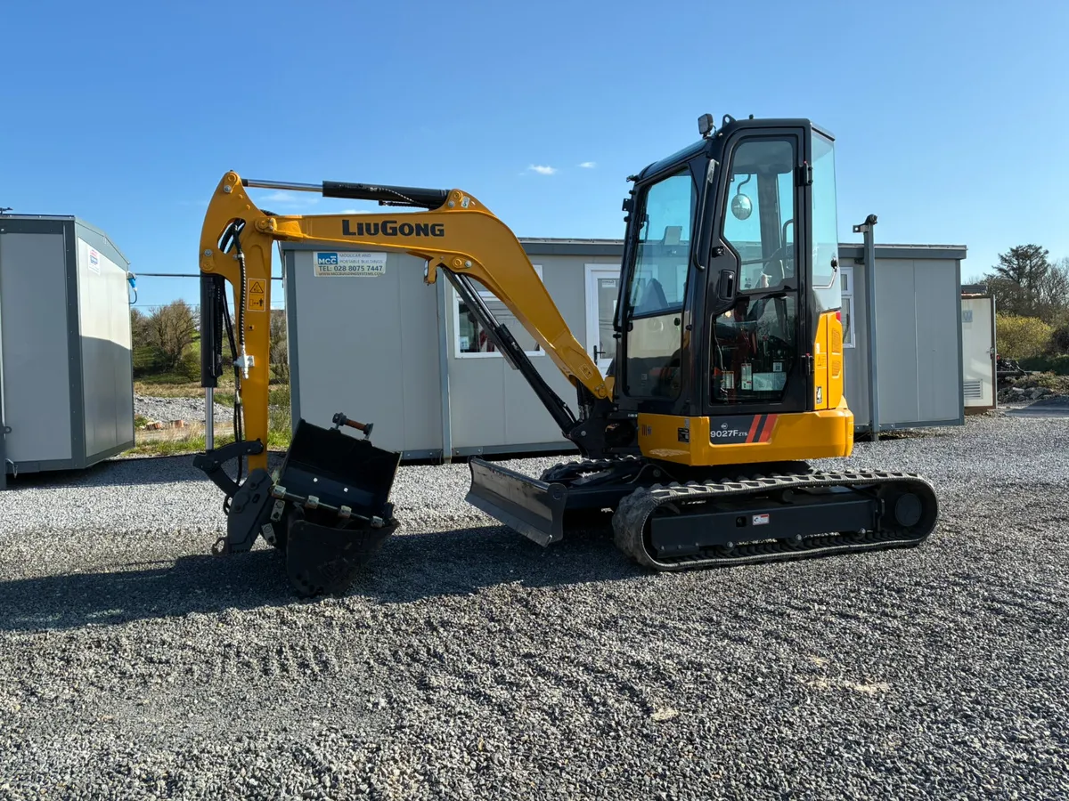 Liu Gong 9027F - 2.7 Ton Digger - Image 2