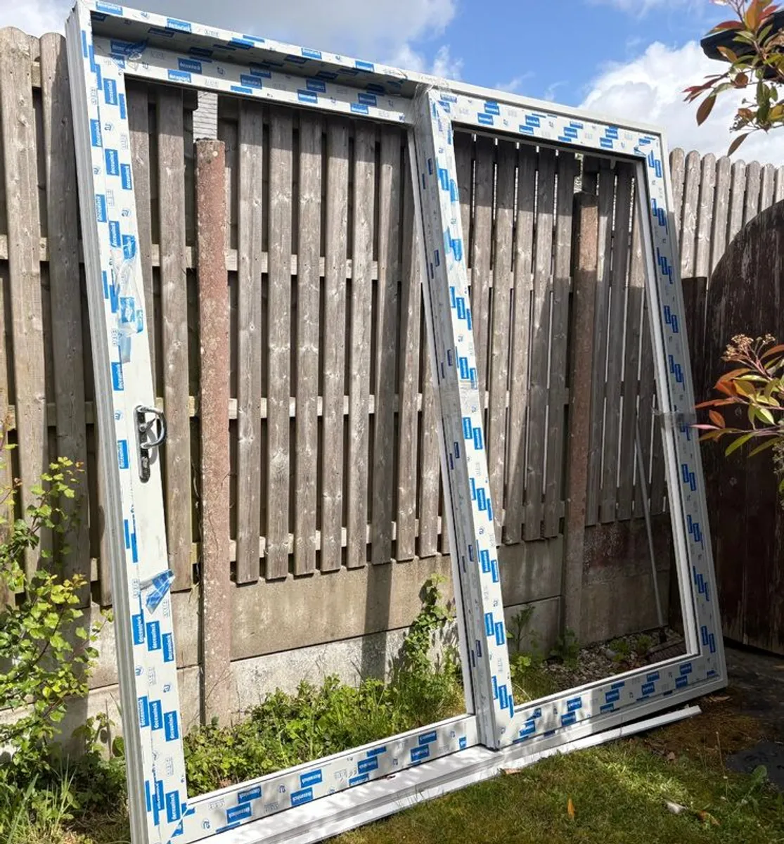 Sliding Door - Image 3