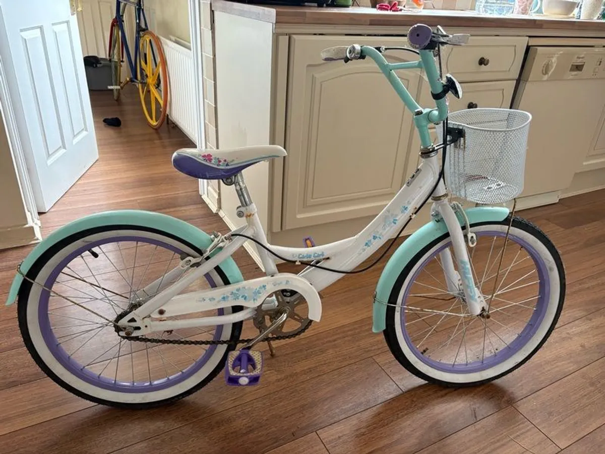 girls bike - Image 2