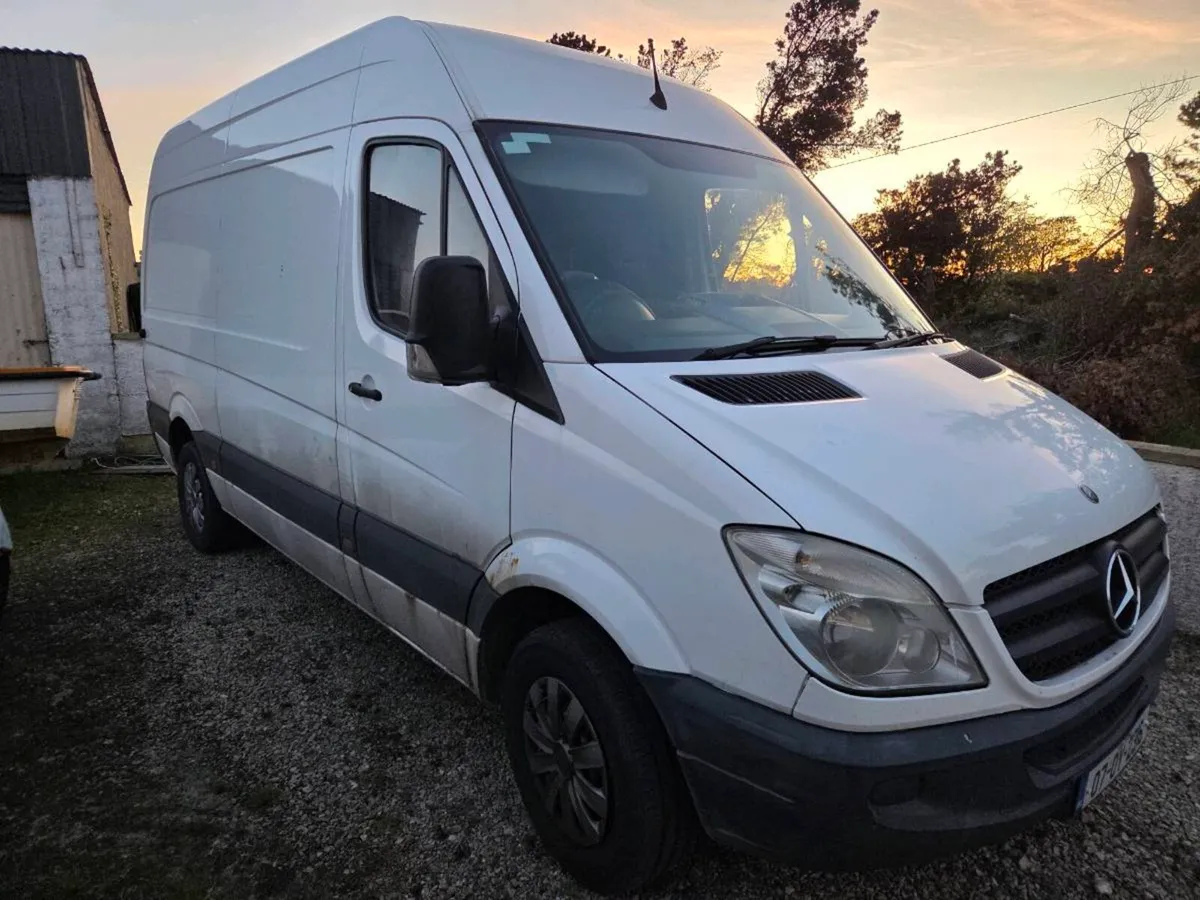 Van for sale - Image 3