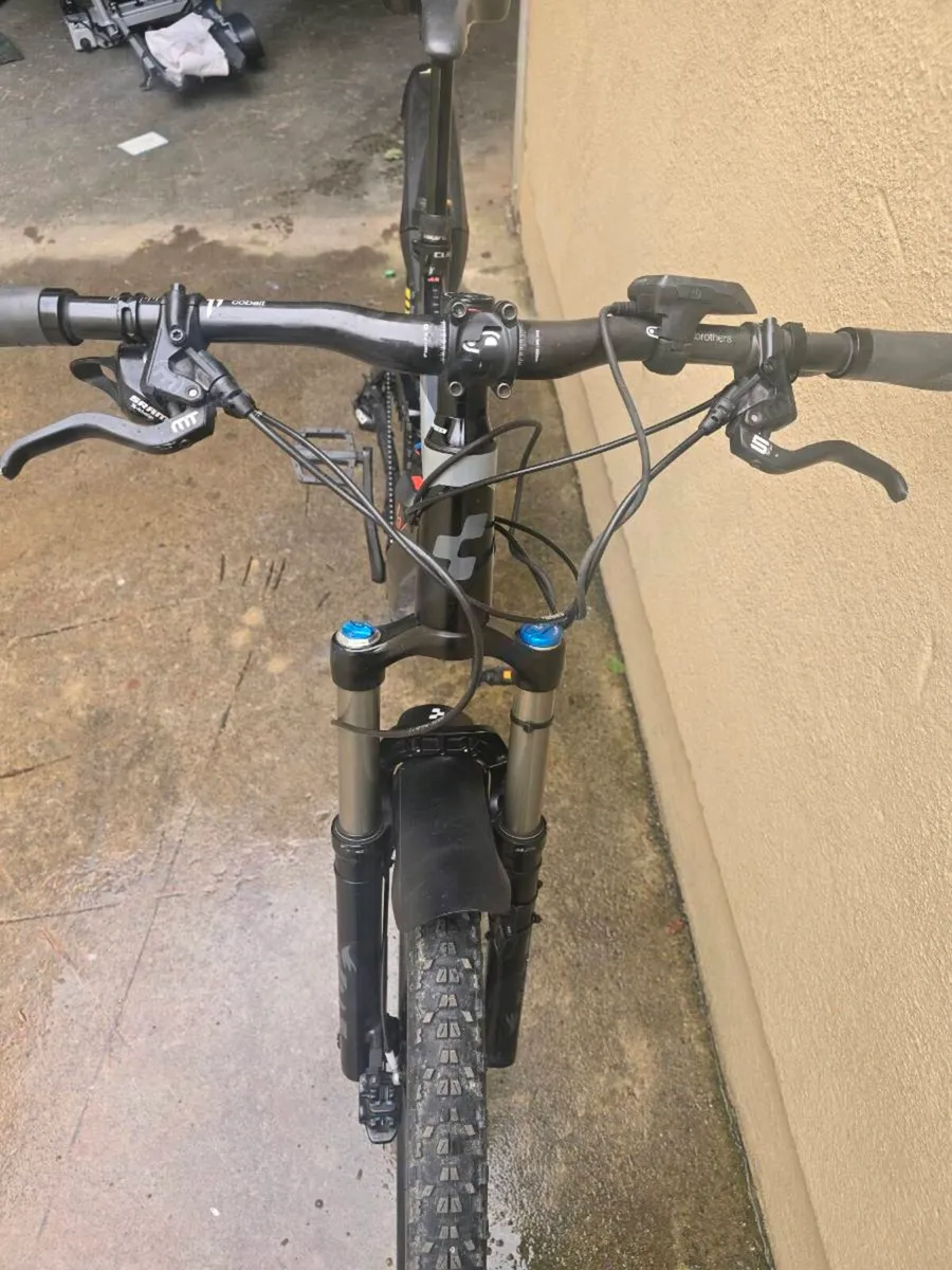 Cube Stereo mountain bike - Image 3