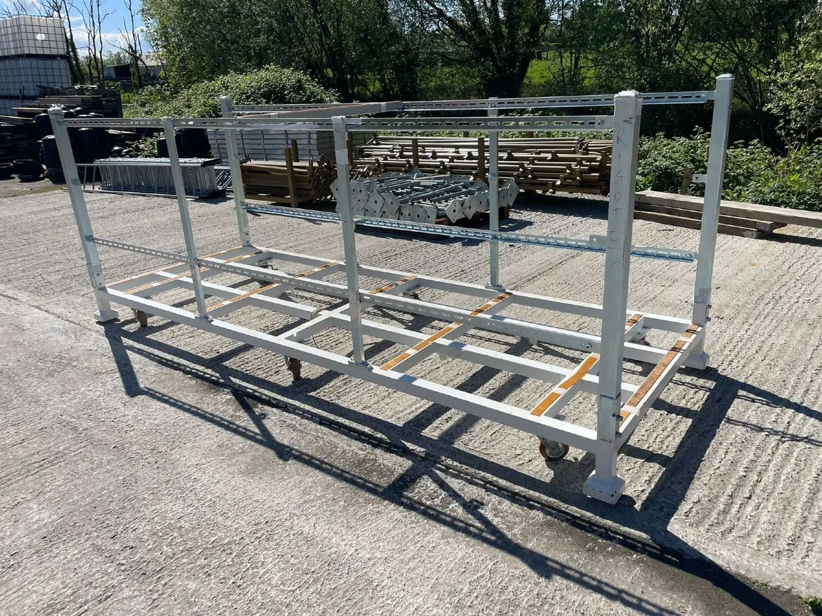 HEAVY DUTY MOBILE STILAGE - Image 1