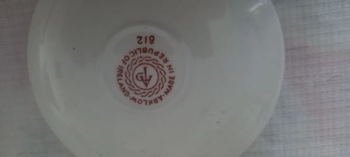 Arklow pottery teacup and saucer - Image 2