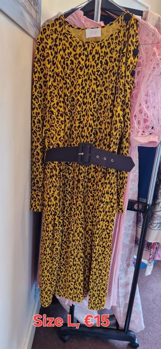 Dresses & jumpsuits - Image 2