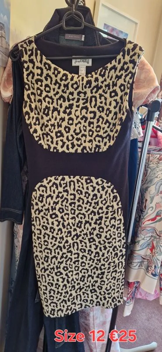 Dresses & jumpsuits - Image 4