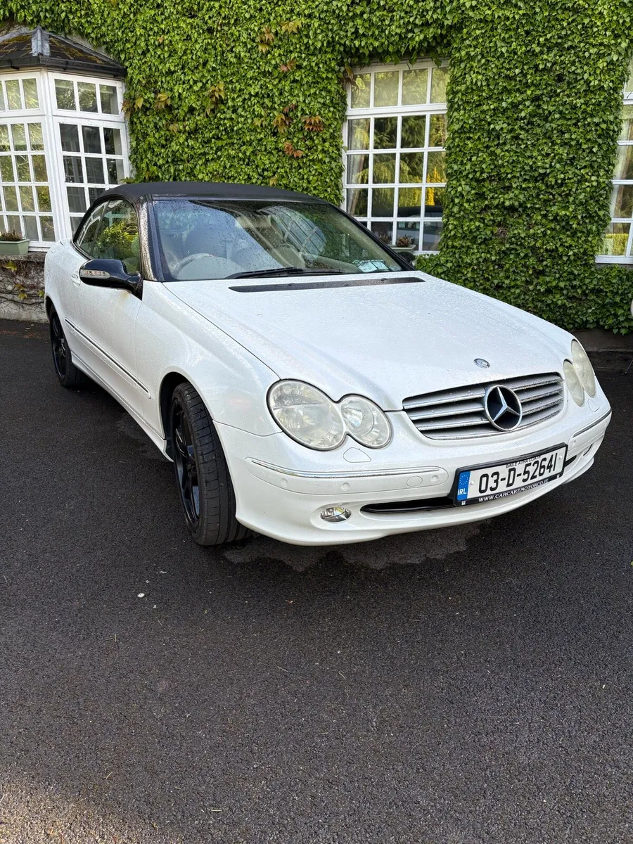 2003 Mercedes CLK320 v6 - Image 1