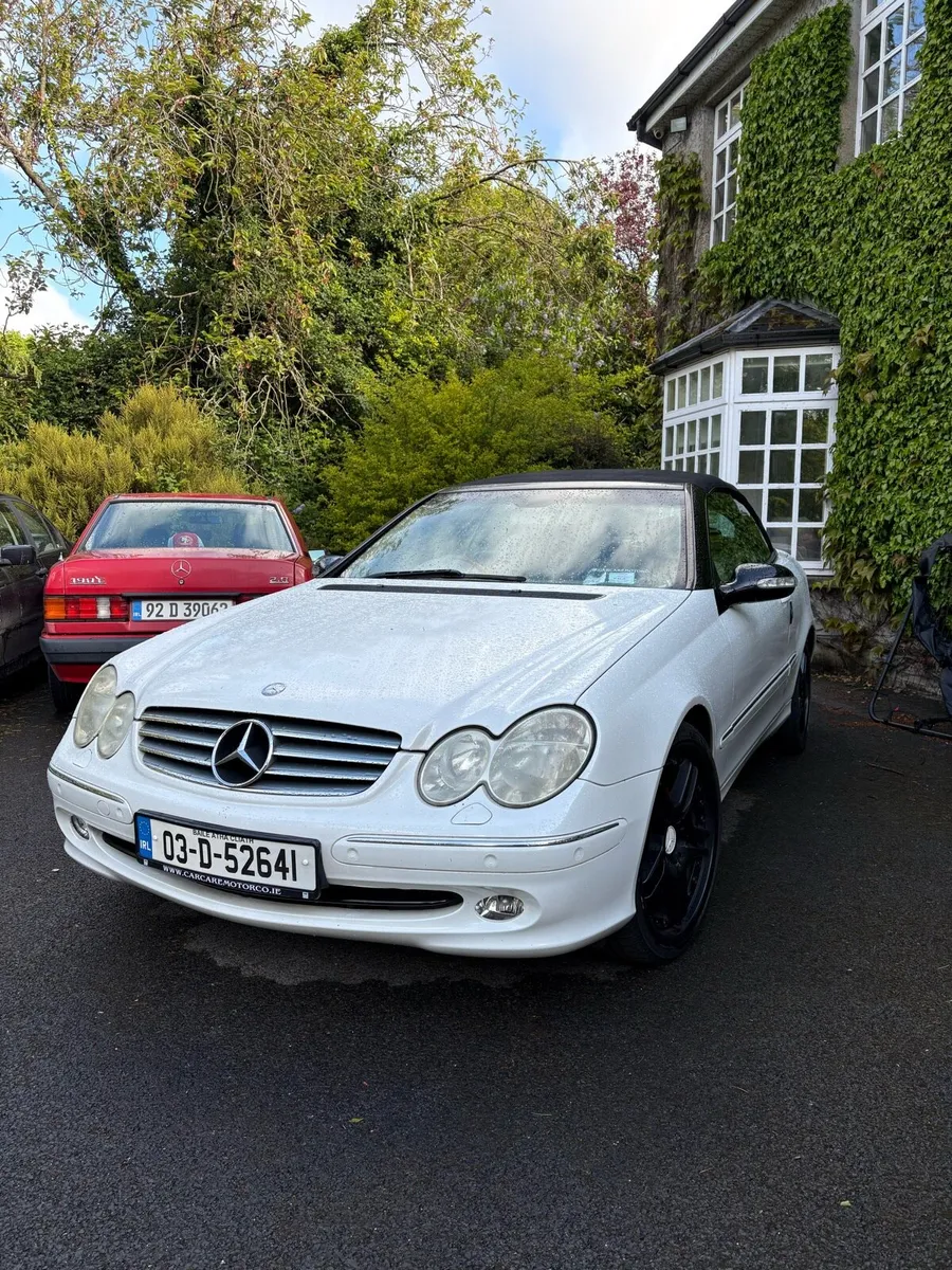 2003 Mercedes CLK320 v6 - Image 2