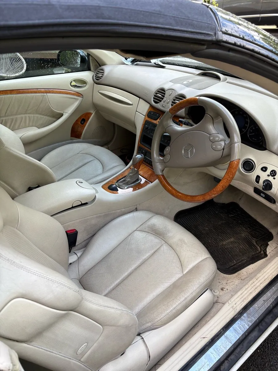 2003 Mercedes CLK320 v6 - Image 4