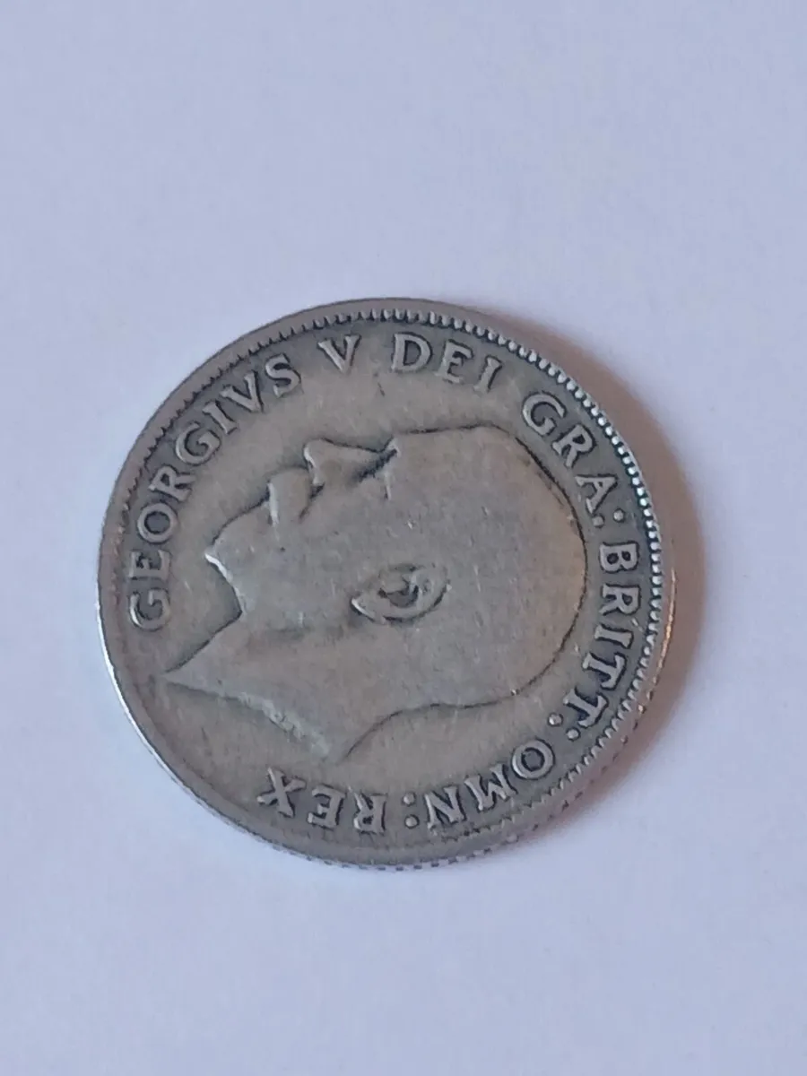 Bristish sixpence 50% silver - Image 2