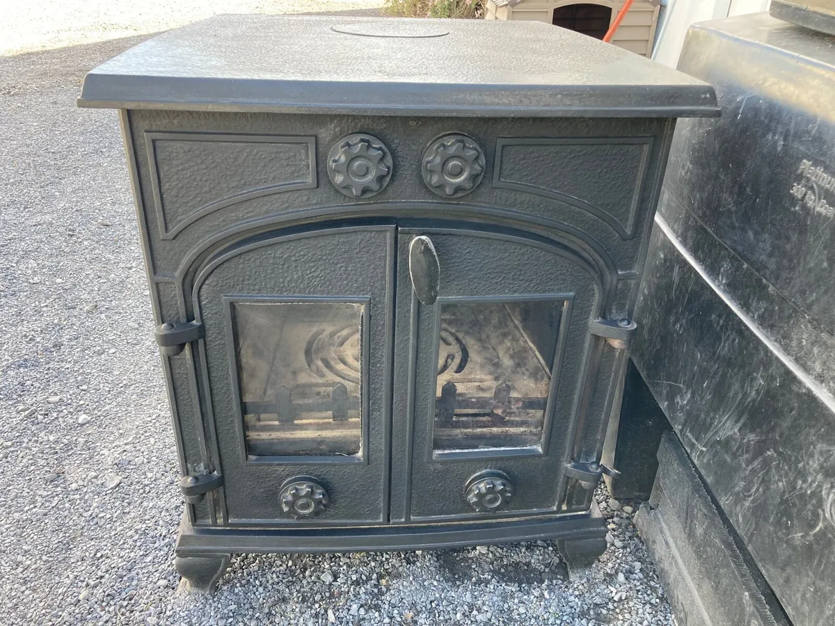 Stove - Image 1