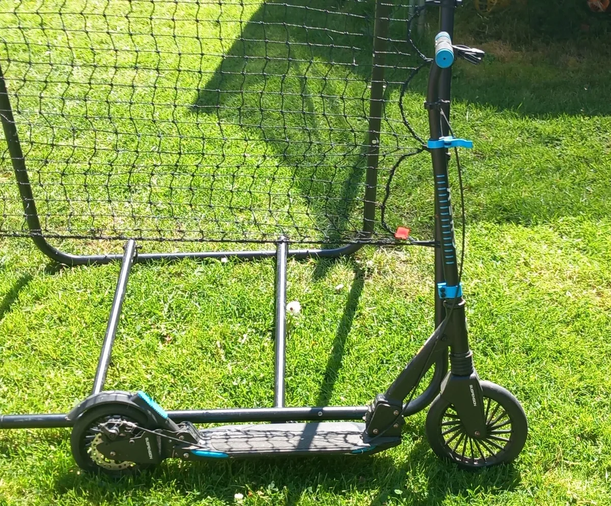 Folding Scooter - Smith's - Image 2