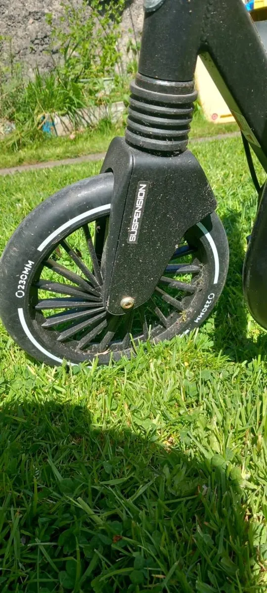 Folding Scooter - Smith's - Image 4