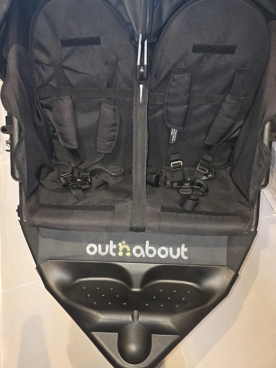Out n about Double stroller - Image 2