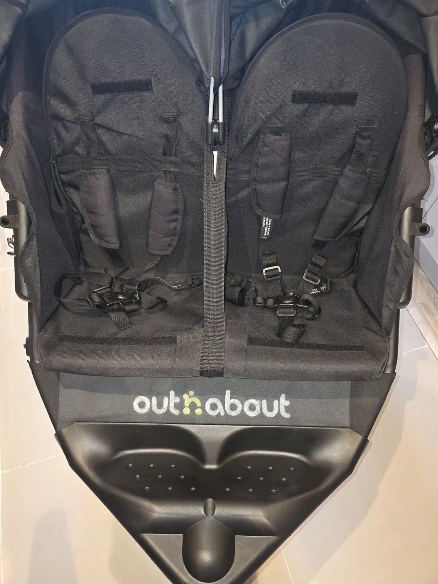 Out n about Double stroller - Image 3