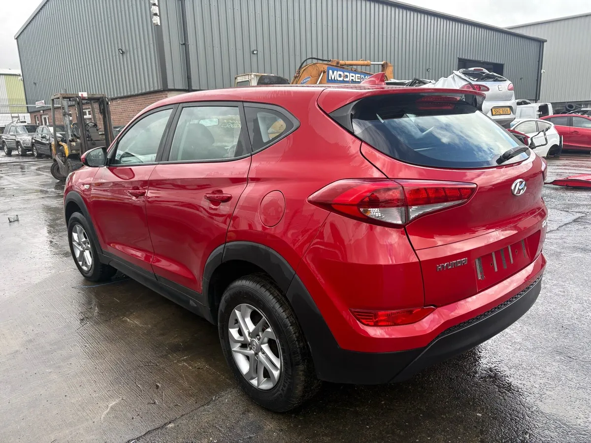 FOR BREAKING 2017 HYUNDAI TUCSON 1.7 Diesel Manual - Image 4