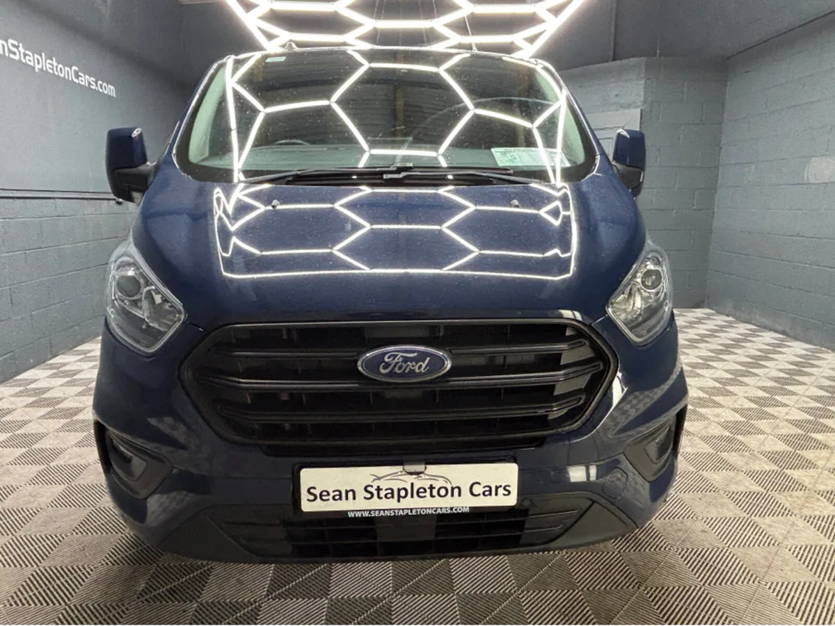 Ford Transit Custom 300L TREND 2.0 T TD 170 M6 3DR - Image 2