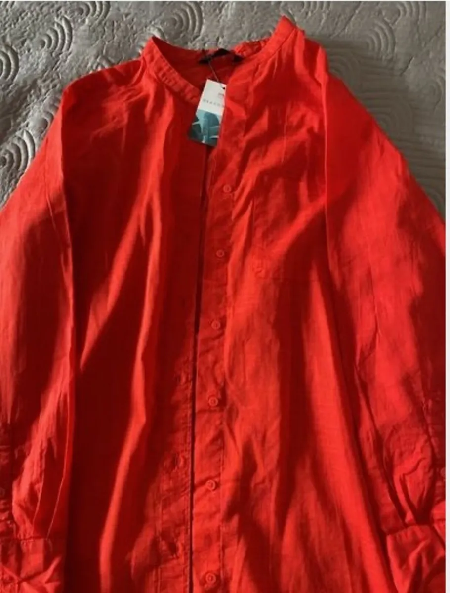 BNWT Marks and Spencer's Beach Shirt Size 12 UK - Image 2
