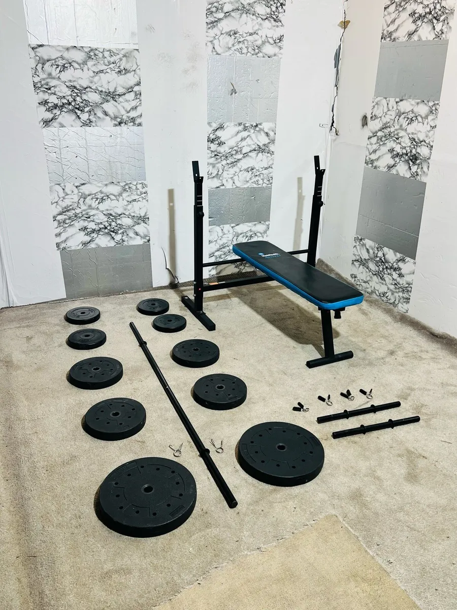 FOLDING WEIGHT BENCH 50KG WEIGHTS BARBELL DUMBLS - Image 1