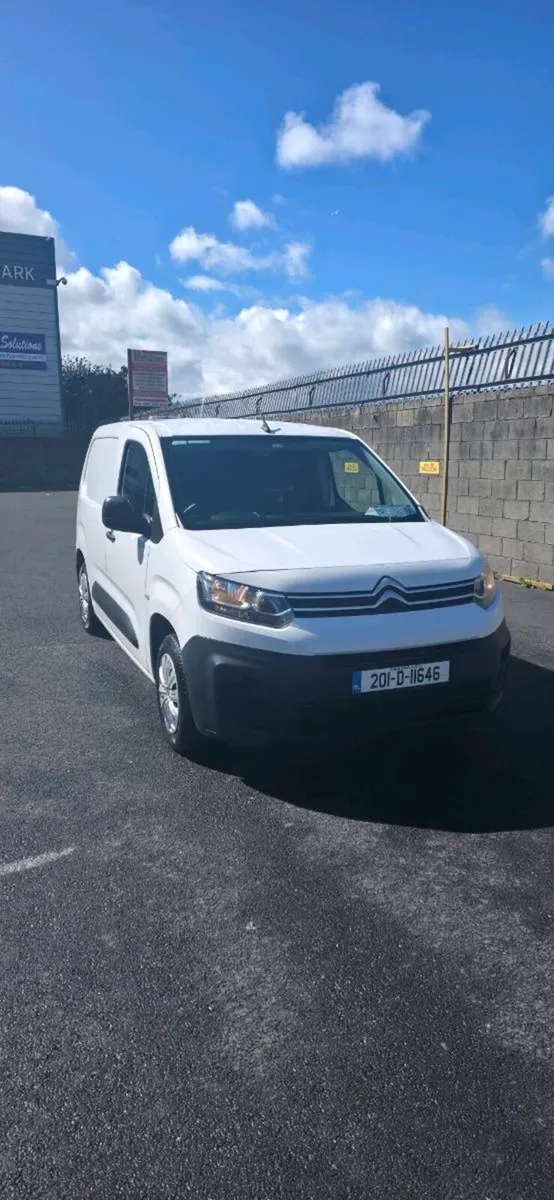 Citreon Berlingo 2020 NO VAT - Image 1