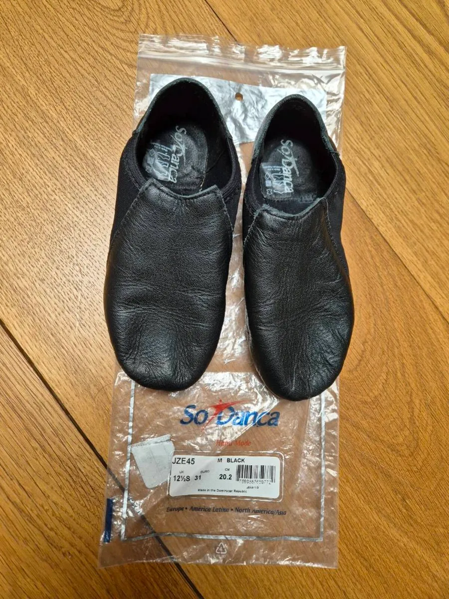 Boys Irish dancing shoes UK 12.5 - Image 2