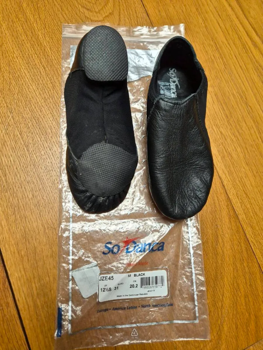 Boys Irish dancing shoes UK 12.5 - Image 3