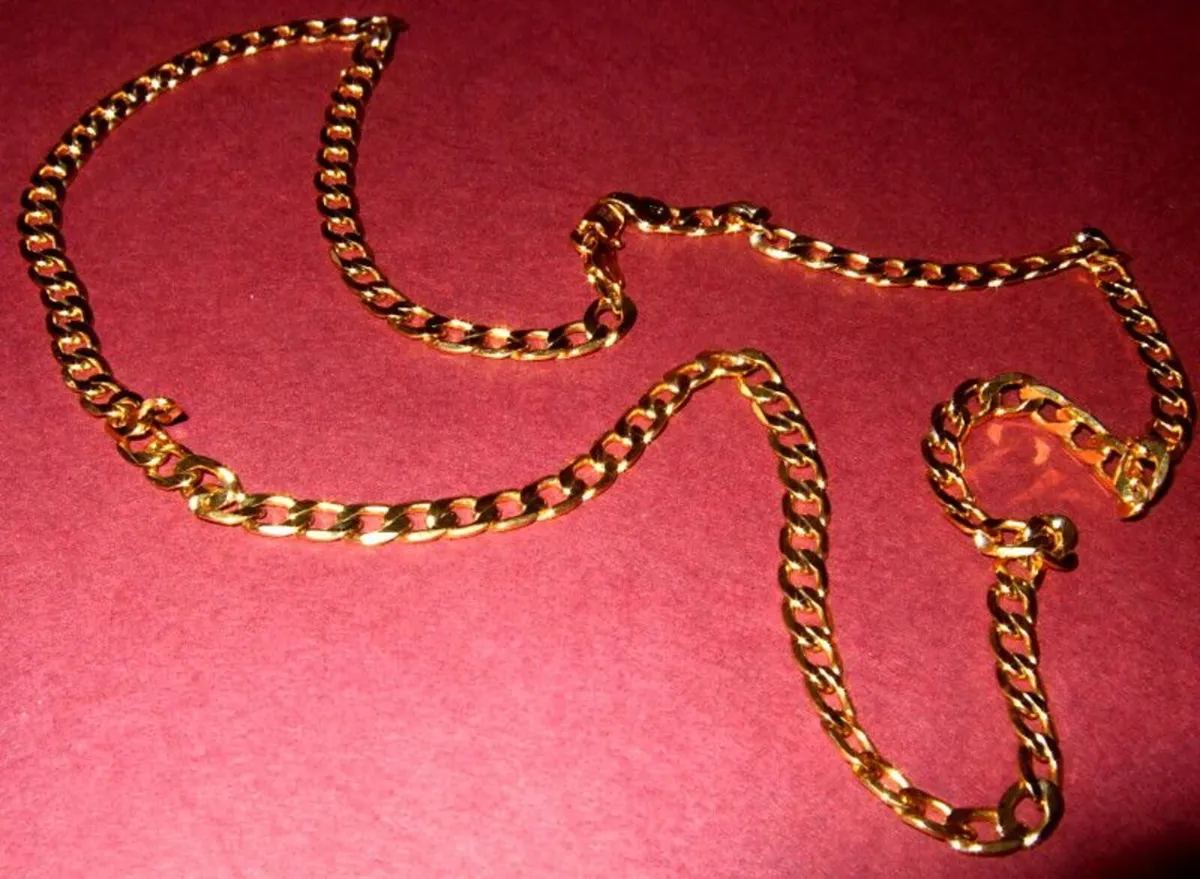 Vintage Hallmarked 9ct Gold 24" Necklace - Image 1