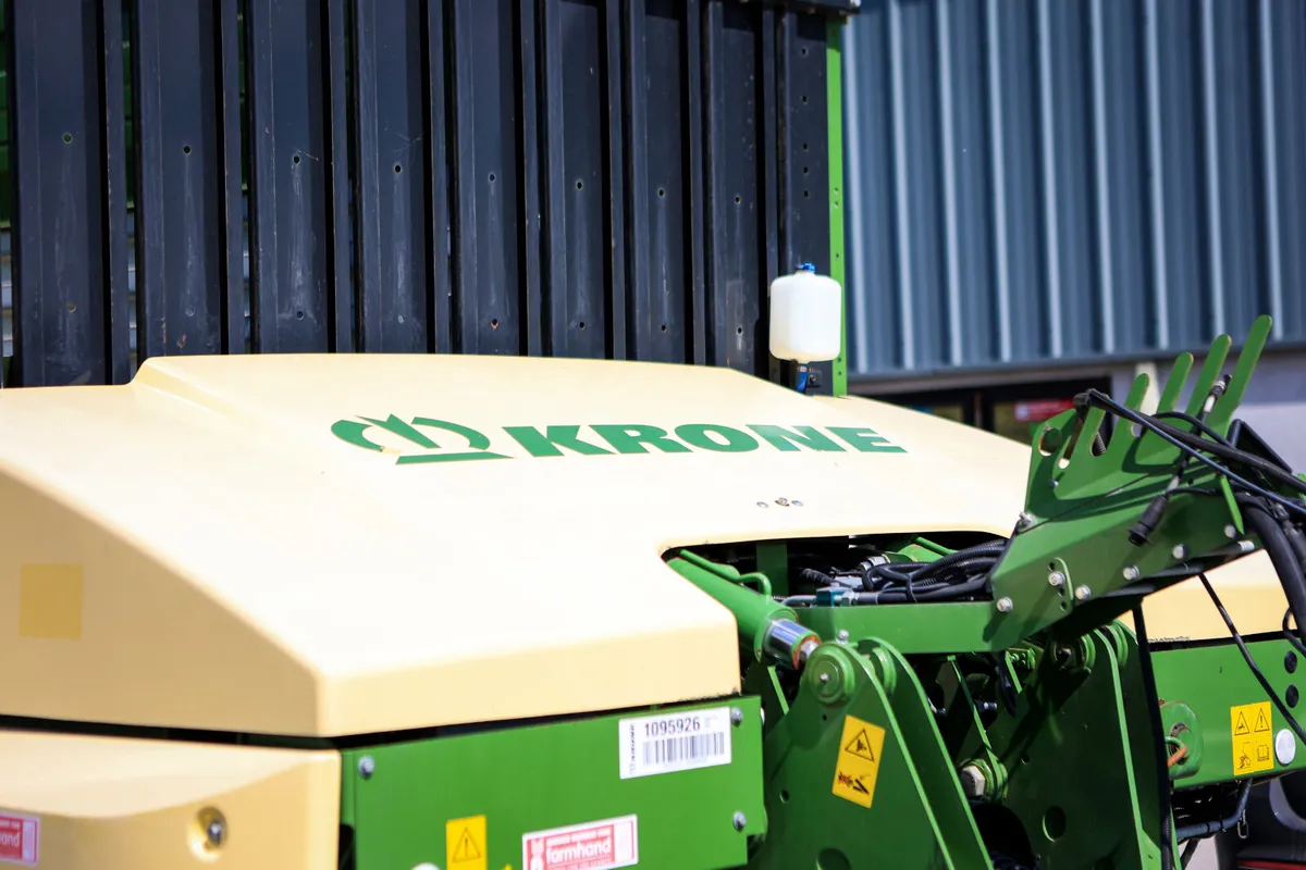 Krone AX310 GL Silage Wagon - Image 2