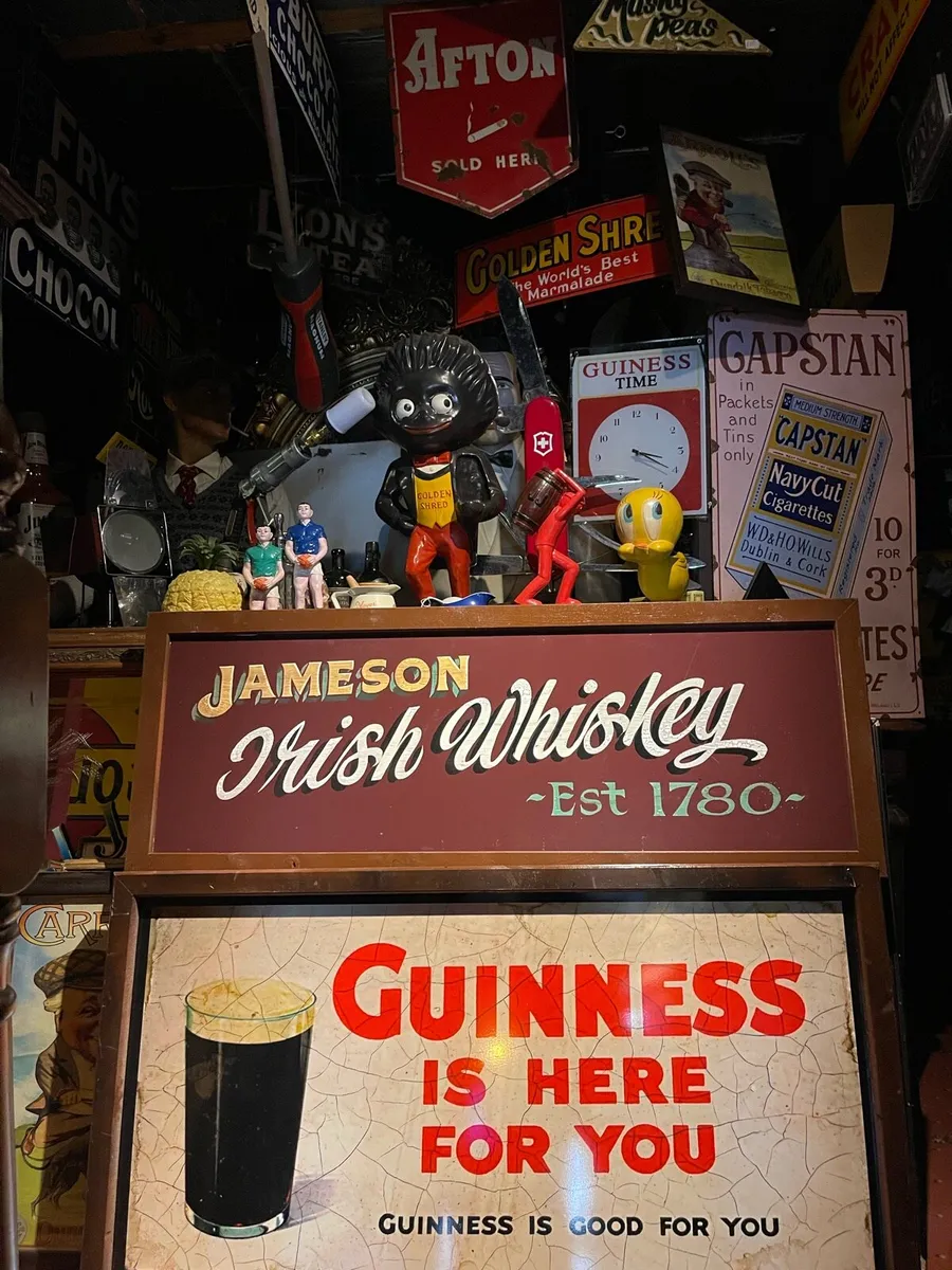 Irish pub memorabilia - Image 1