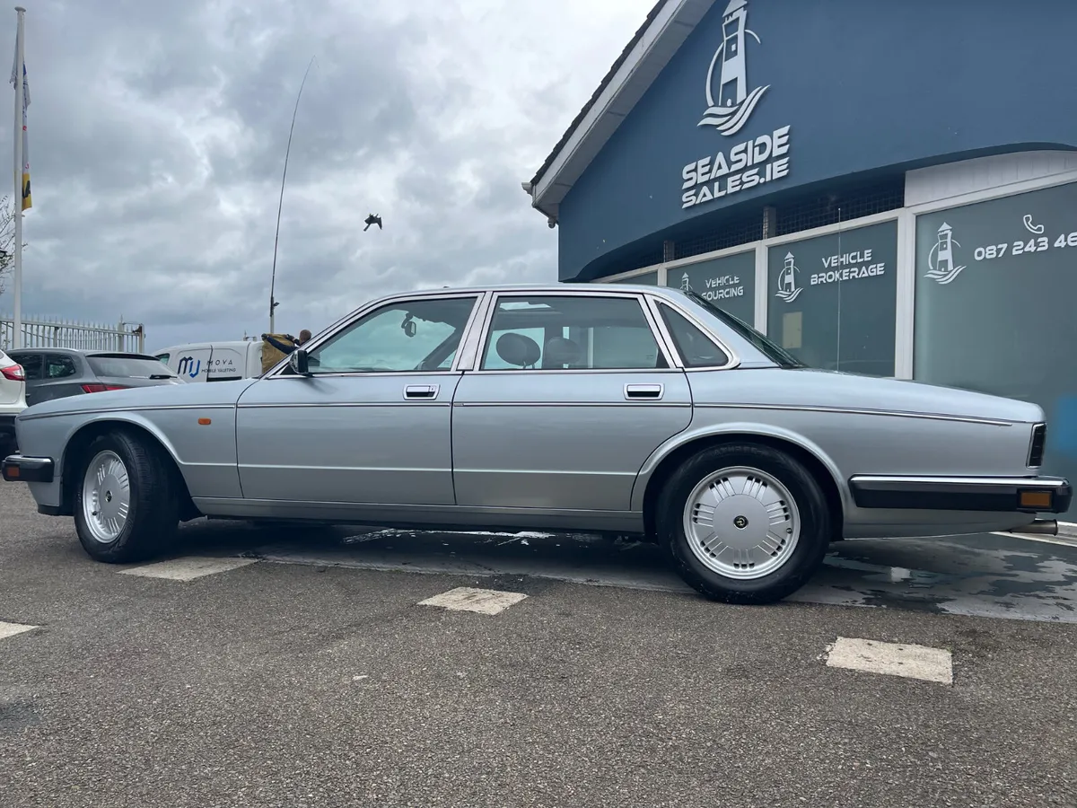 94 Daimler Double Six - Image 2