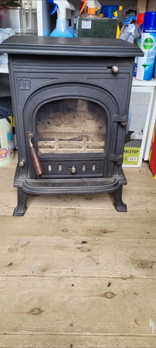 Stove - Image 1