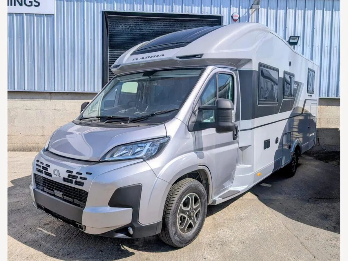 NEW ADRIA MATRIX  670 SL (60 YEAR EDITION) - Image 2