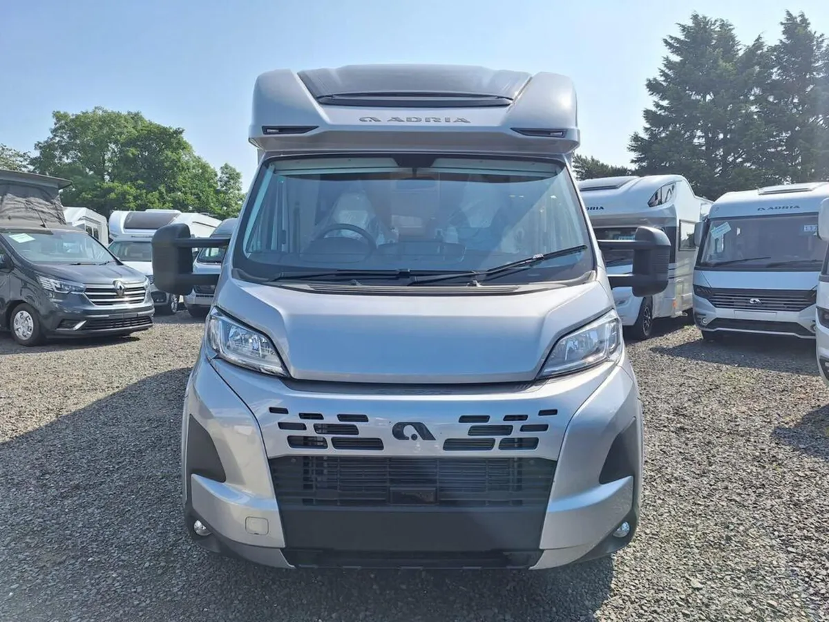 NEW ADRIA MATRIX  670 SL (60 YEAR EDITION) - Image 3