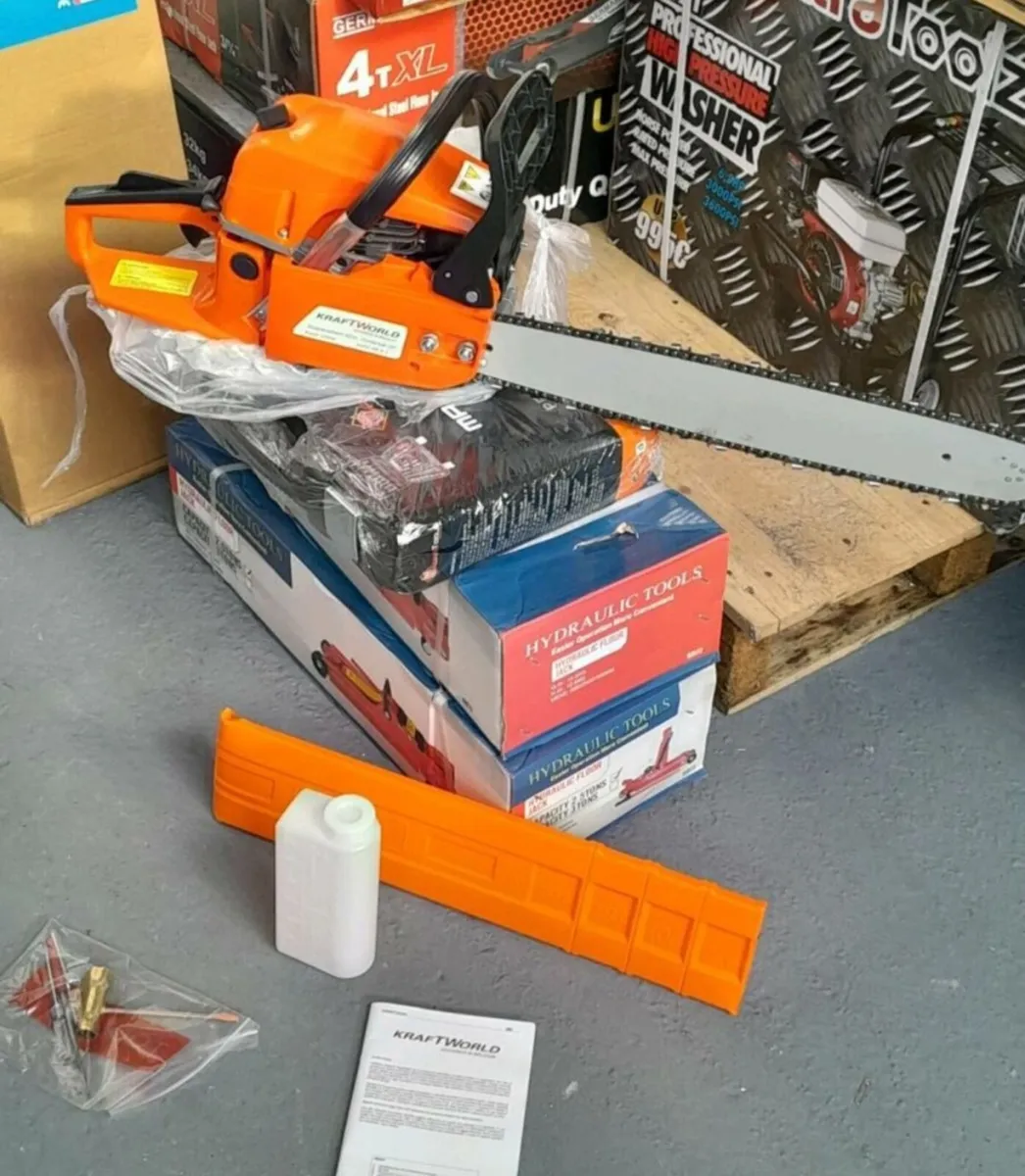 Chainsaw