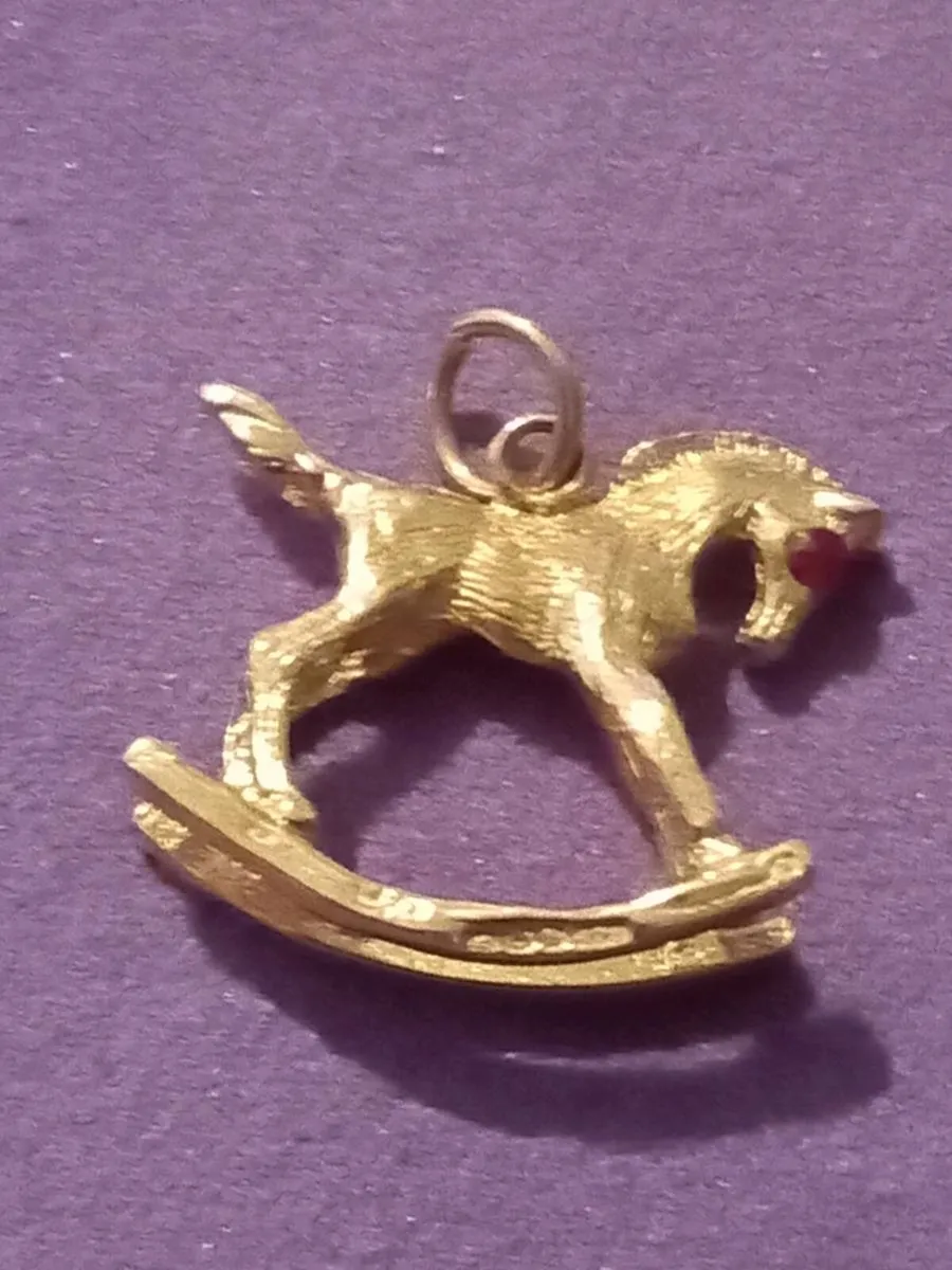 9ct gold rocking horse charm