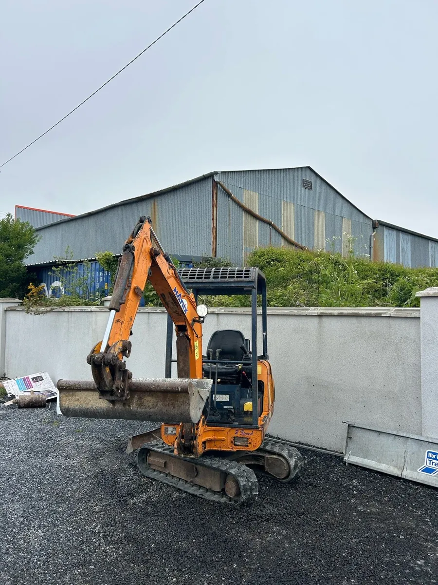 Hanix mini digger - Image 3