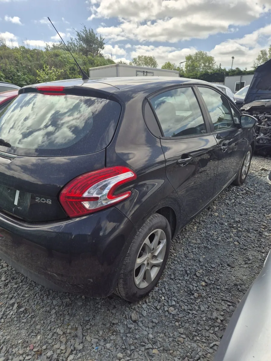 Peugeot 208 - Breaking only - Image 1
