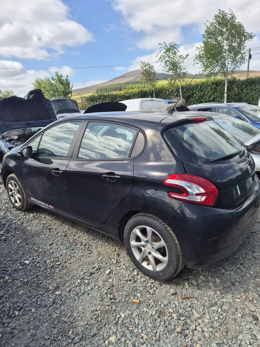 Peugeot 208 - Breaking only - Image 2