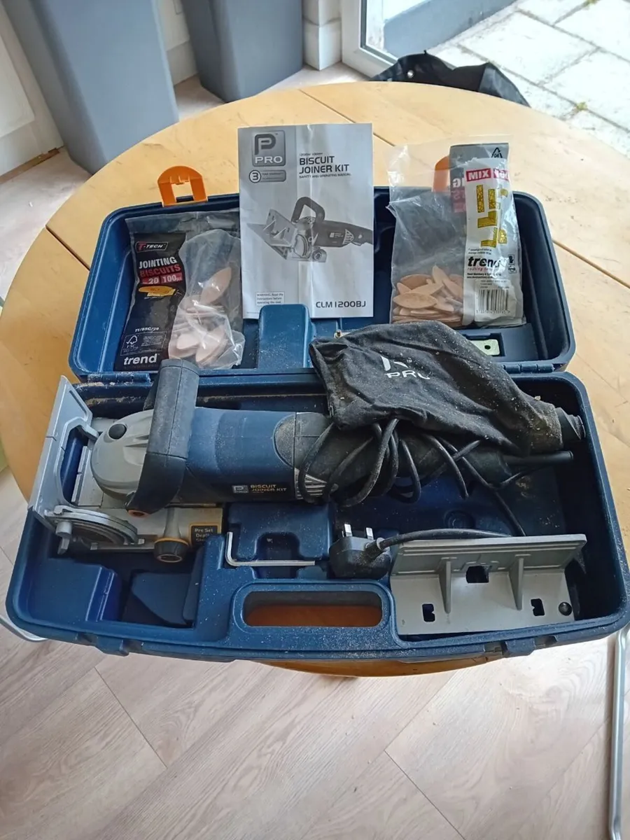 1,200w Biscuit Maker Kit - Image 1
