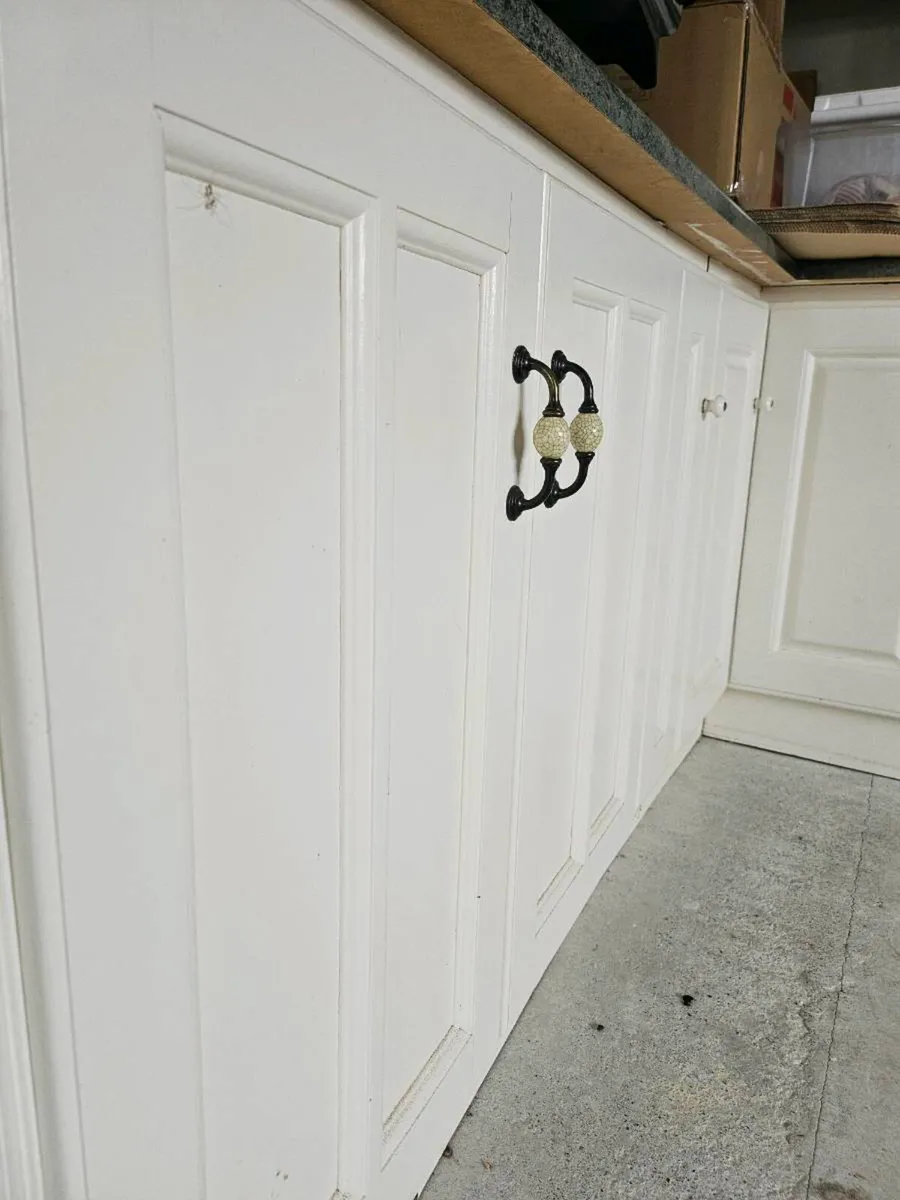 Kitchen - Image 4