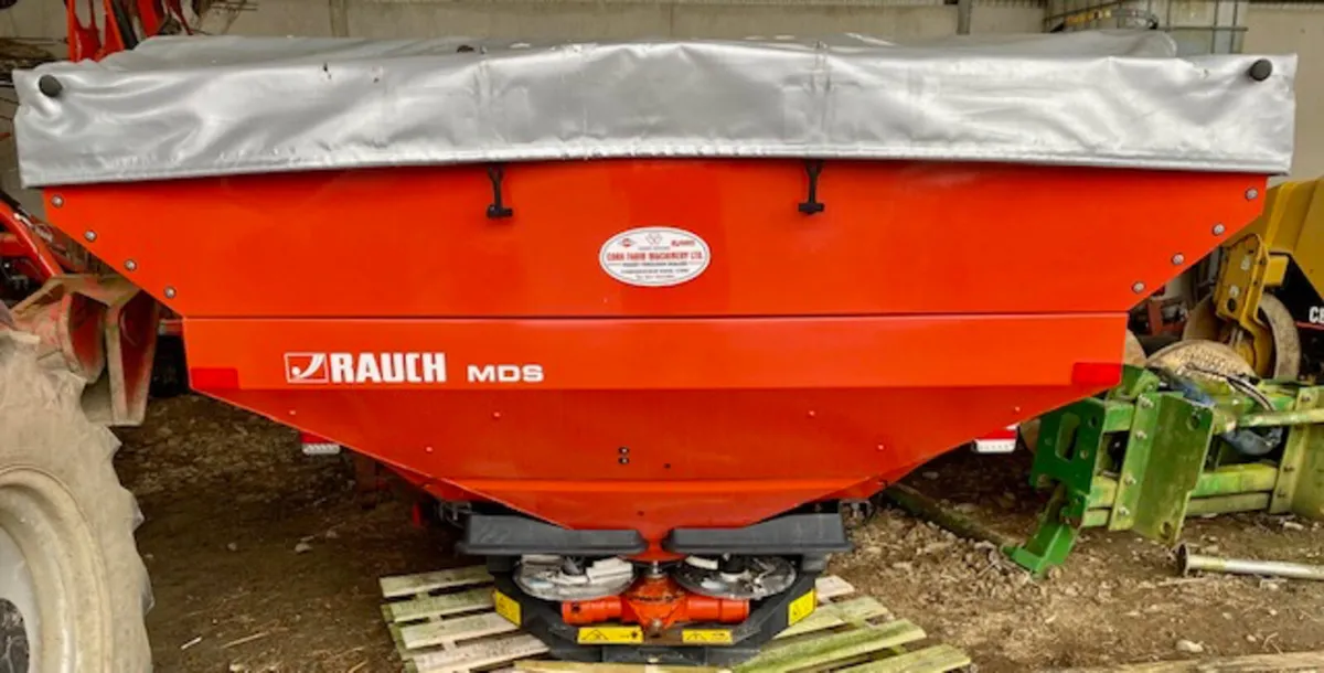 RAUCH MDS 20.2 D Fertiliser Spreader - Image 1
