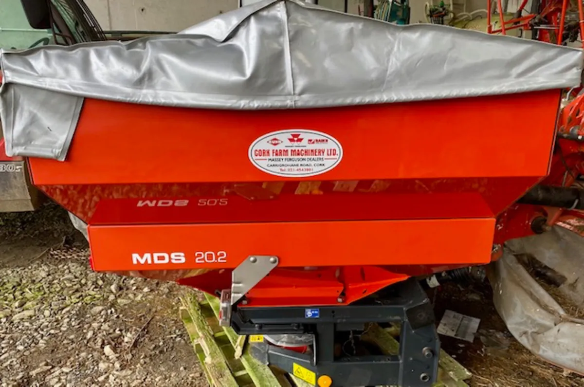 RAUCH MDS 20.2 D Fertiliser Spreader - Image 2