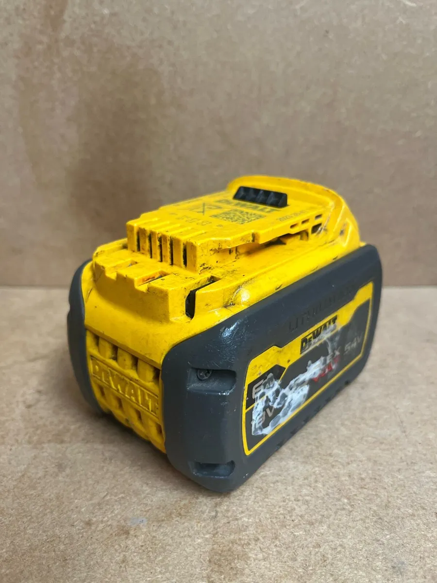 Dewalt 6ah battery 54v - Image 4