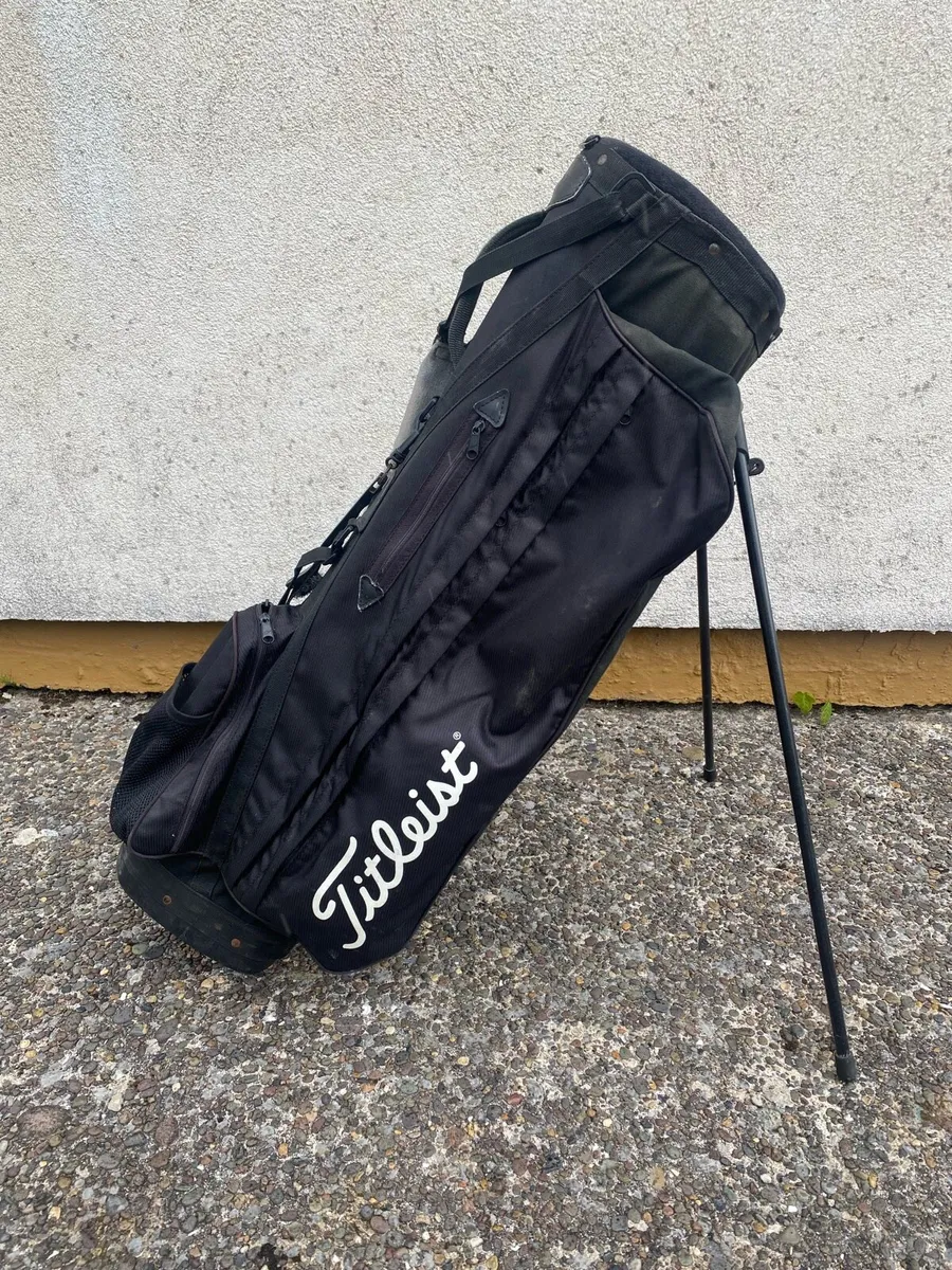 Titleist Golf Bag - Image 1